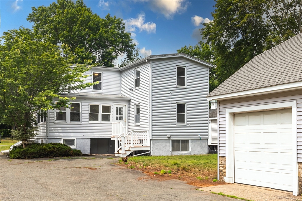 24 Purchase St