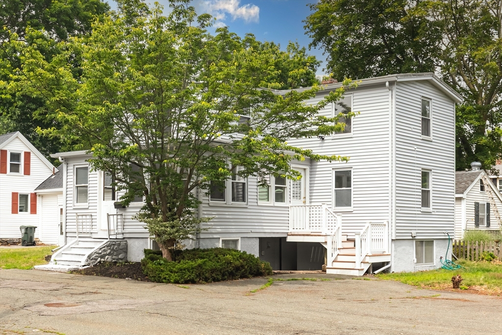 24 Purchase St