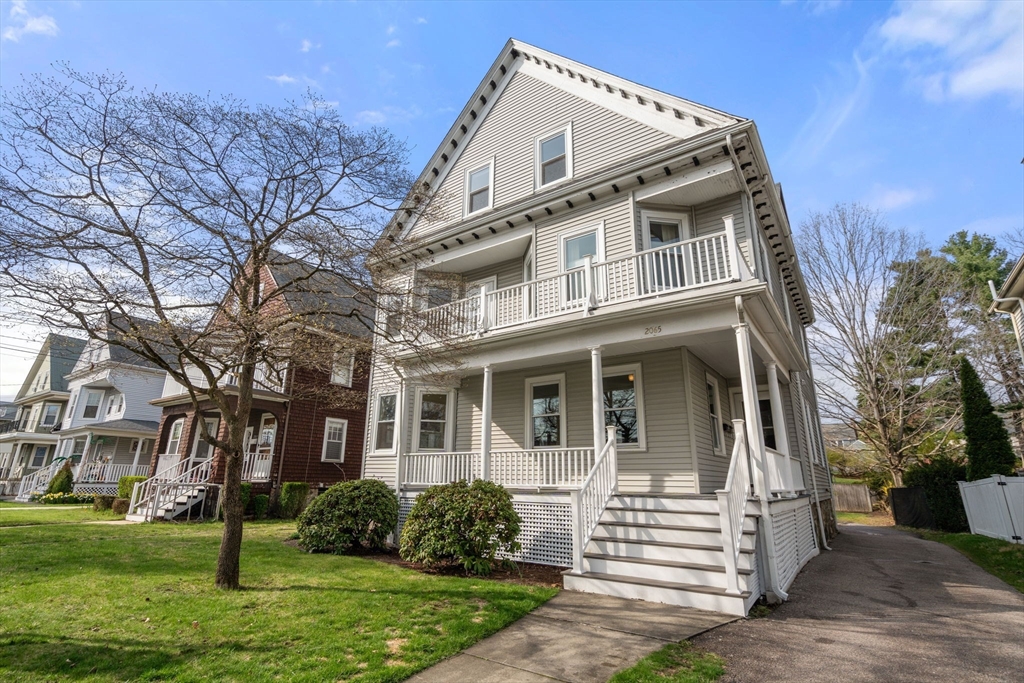 2065 Commonwealth Avenue 2065