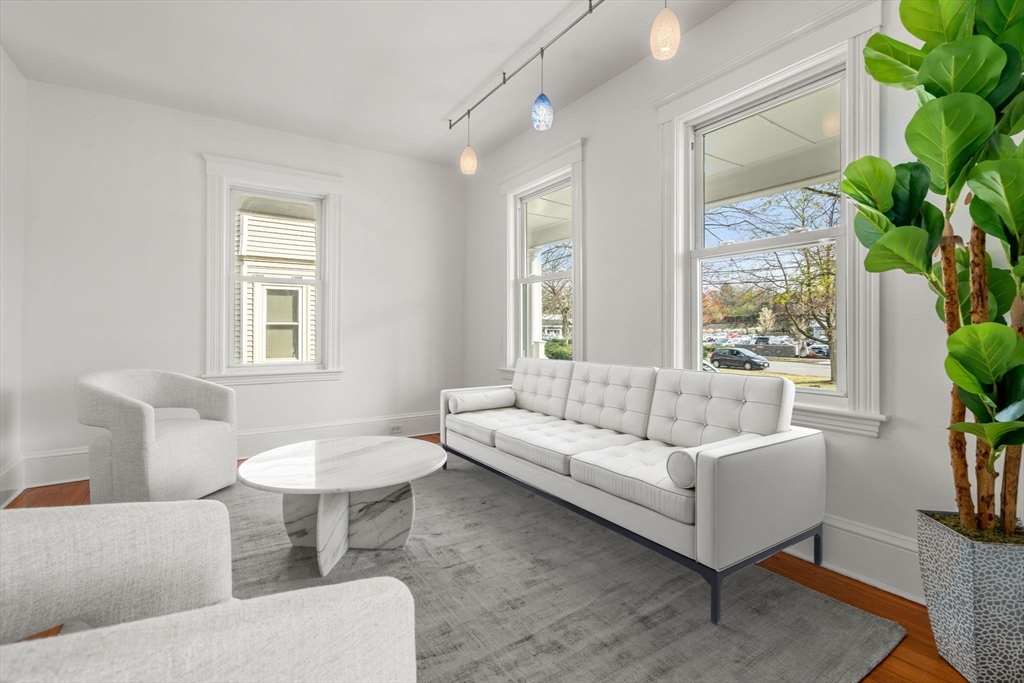 2065 Commonwealth Avenue 2065