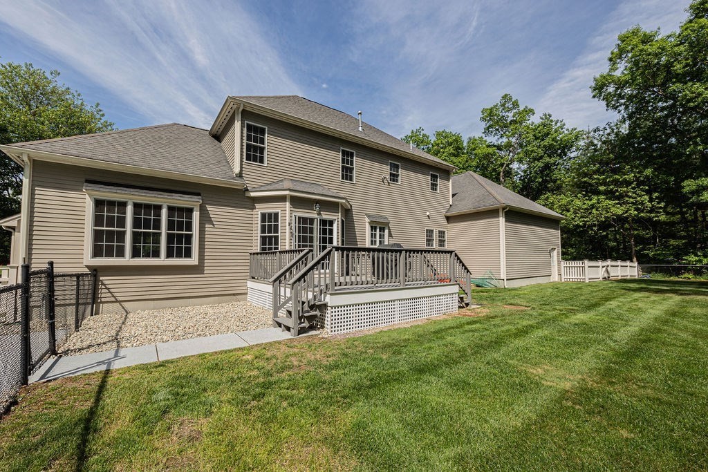 15 Granite Ln