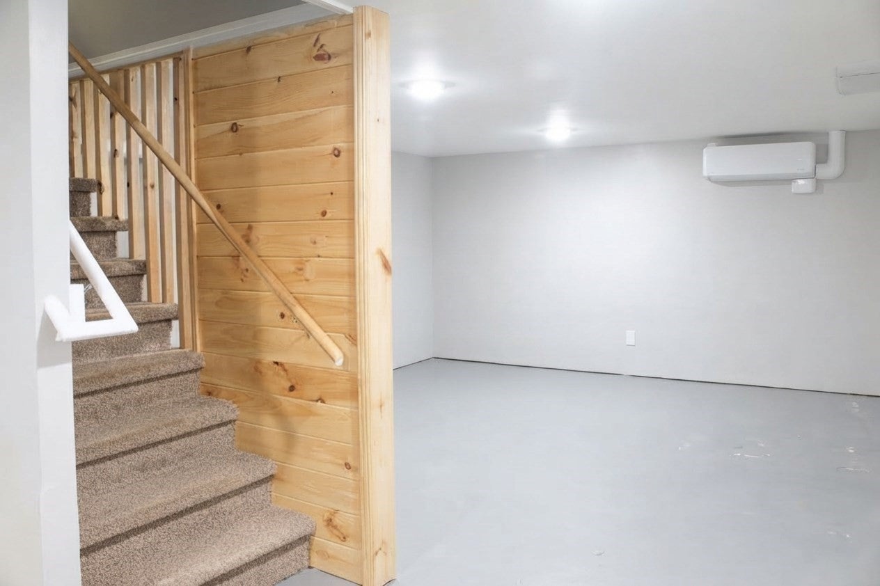 35 W Akard St, Ludlow, MA Photo #11