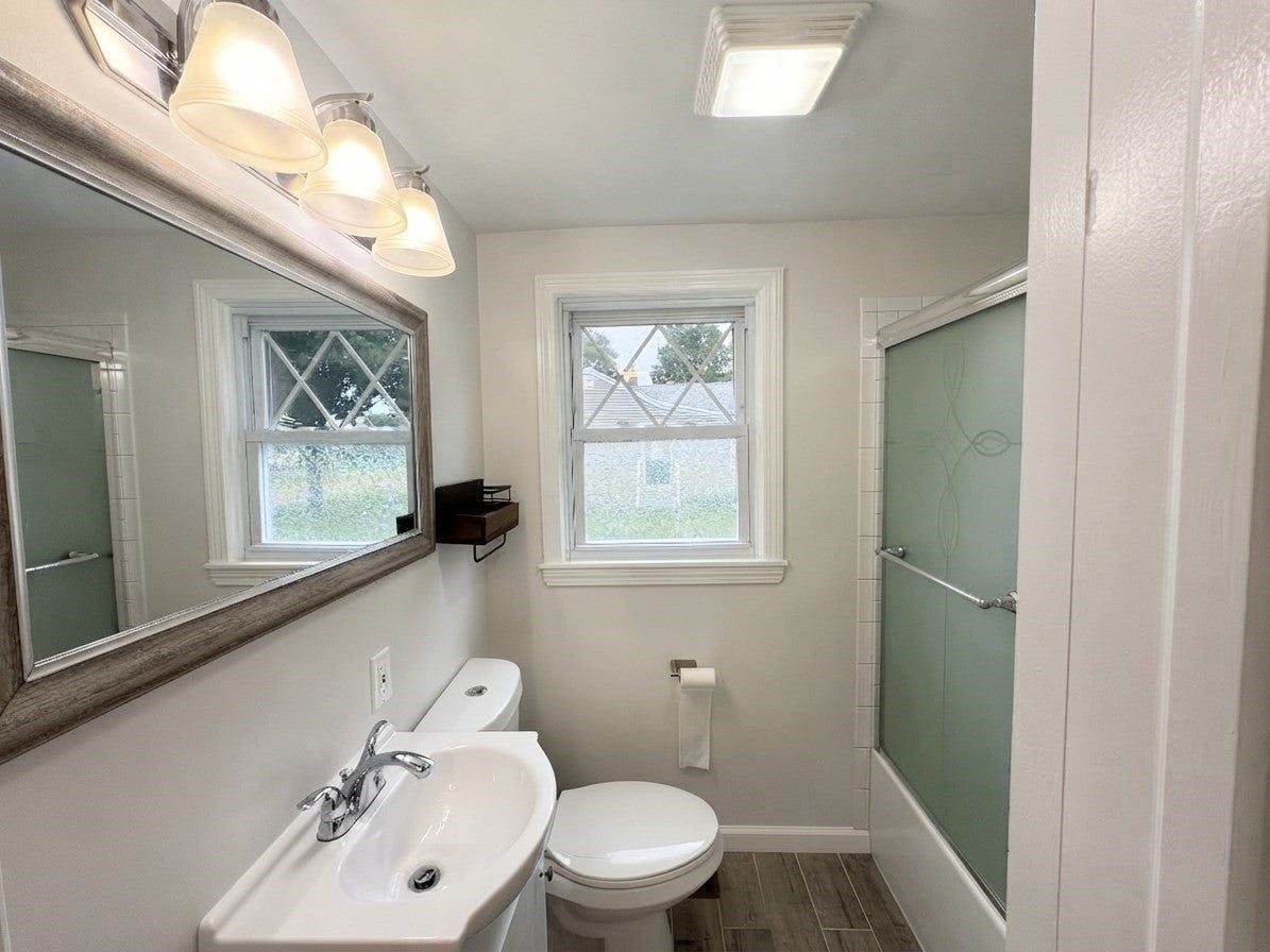 35 W Akard St, Ludlow, MA Photo #8