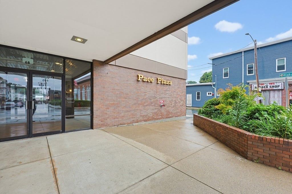 Photo of 68 N Washington St, North Attleboro, MA