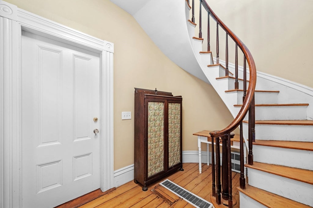102 Bridge Street #1, Salem, MA Photo #1