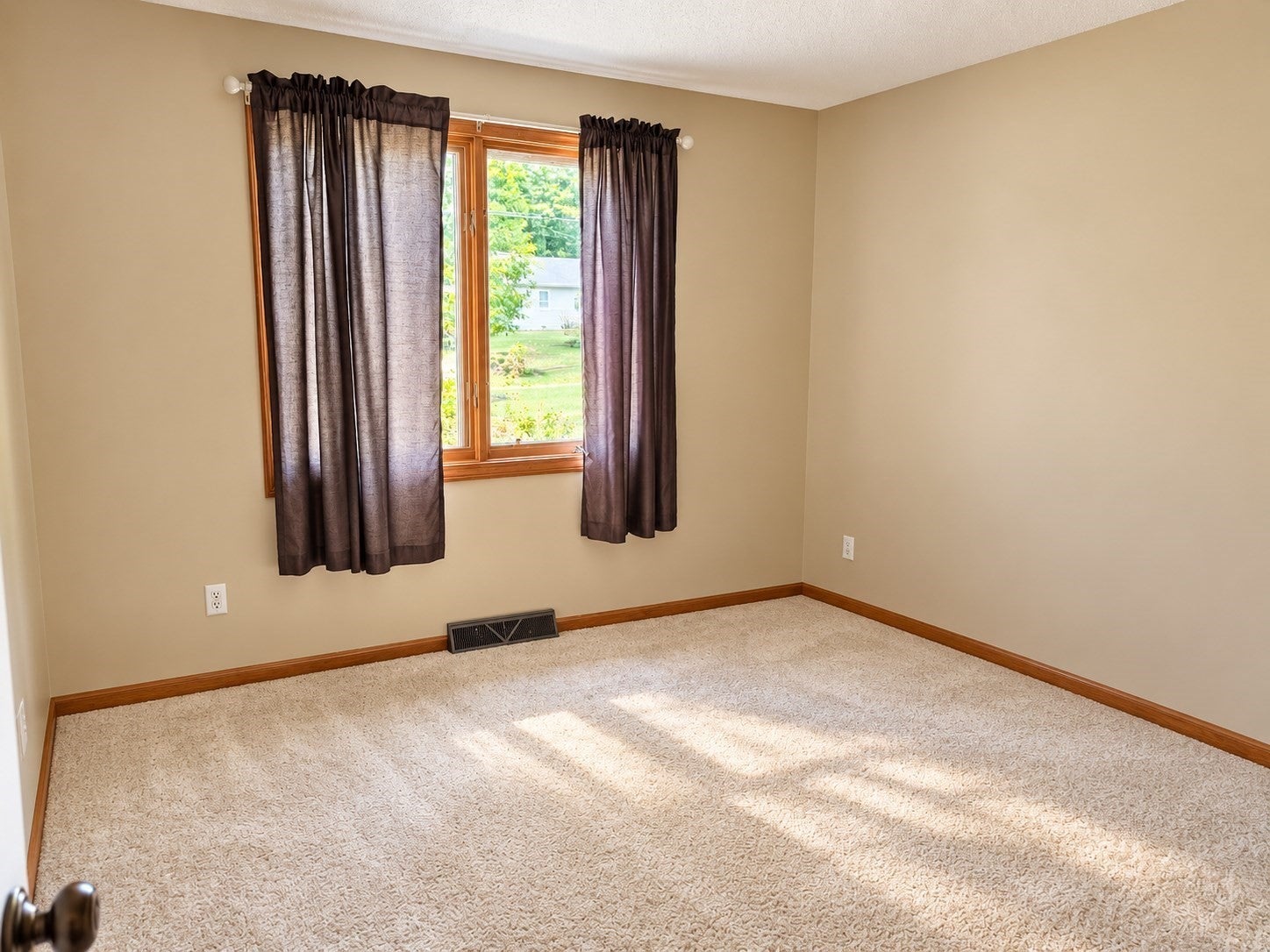 189 Allen Rd, Belchertown, MA, 189 Allen Rd, Belchertown, MA Photo #5