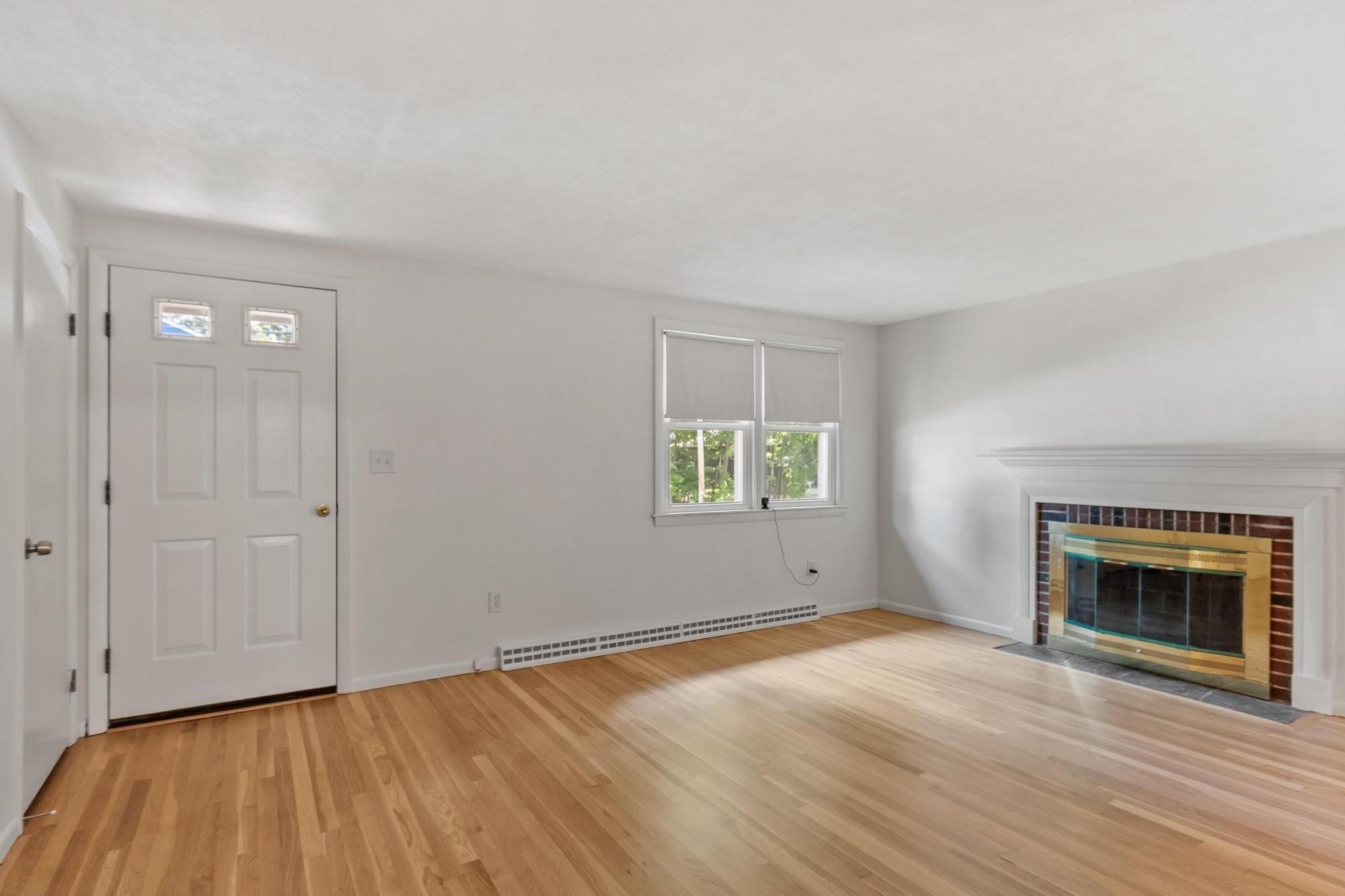 136 Ridge Rd, Marlborough, MA, 136 Ridge Rd, Marlborough, MA Photo #3