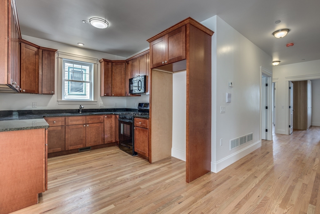 19 Deering Rd
