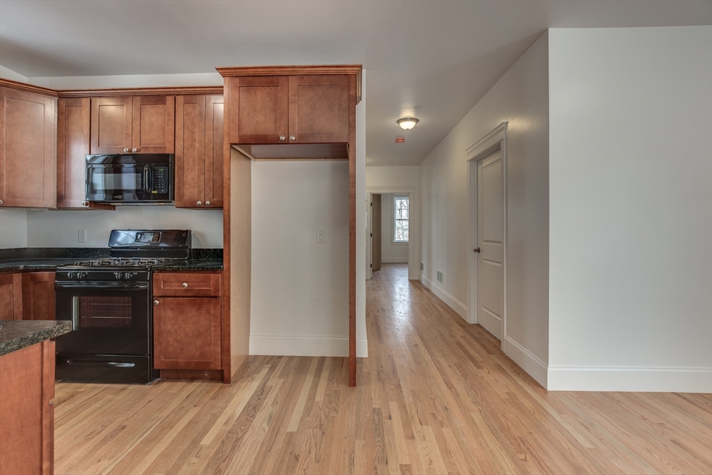 19 Deering Rd