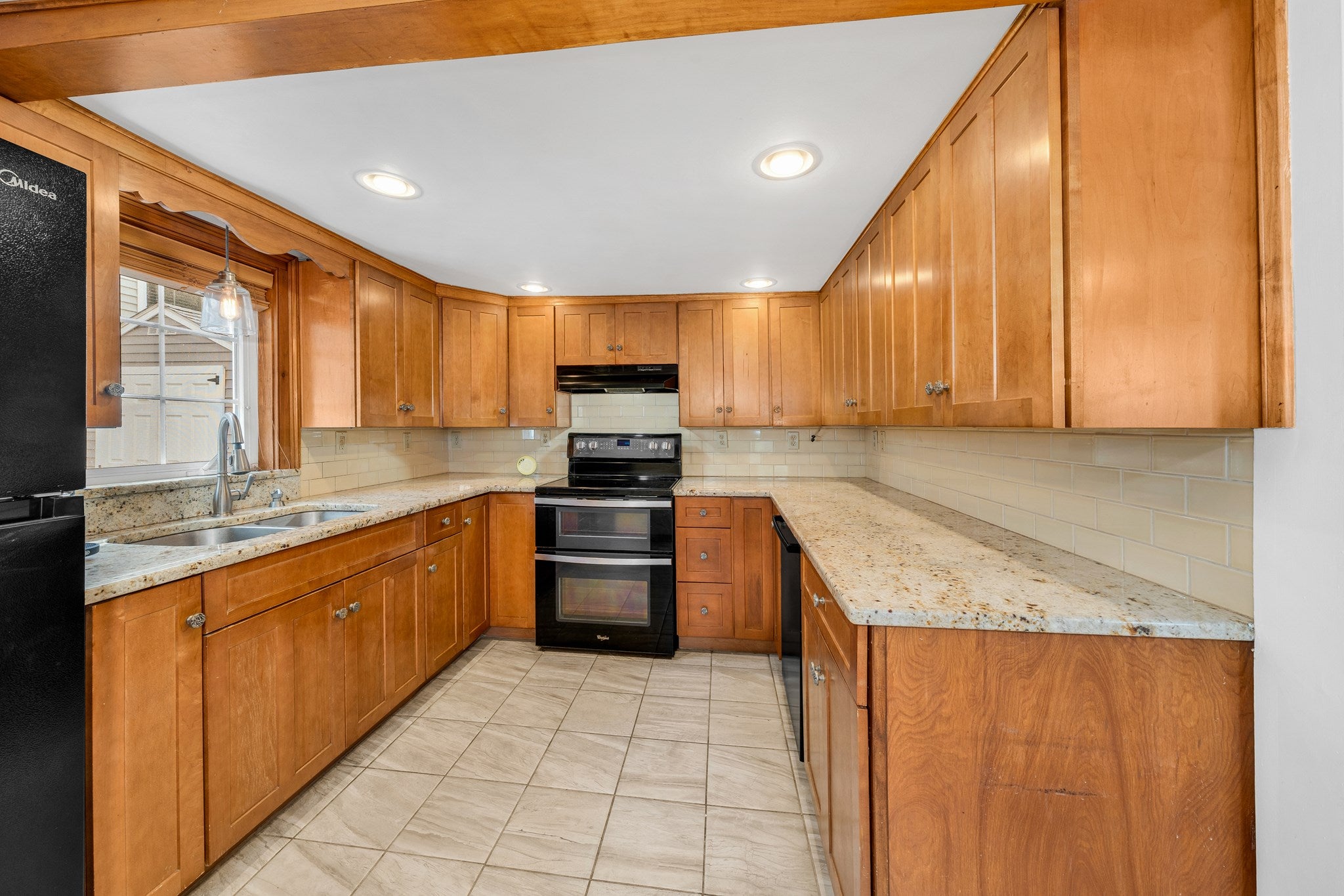 15 Lincoln Ct, Amesbury, MA, 15 Lincoln Ct, Amesbury, MA Photo #7