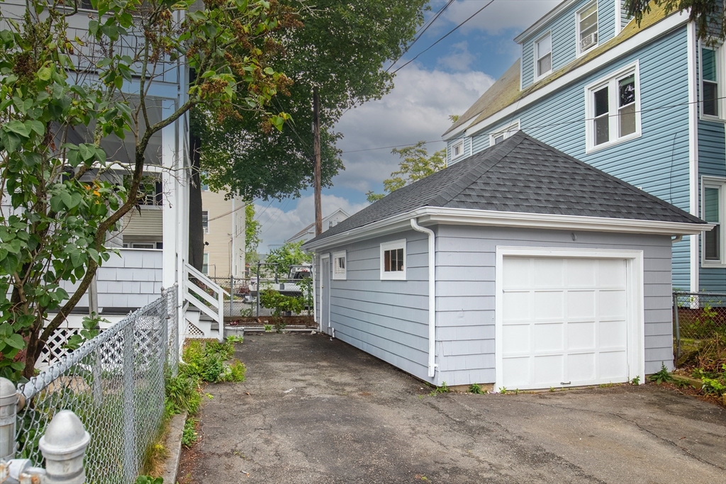 436 Summer St