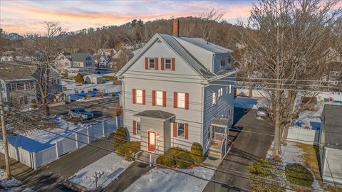 129 Friend St 2 Amesbury MA 01913