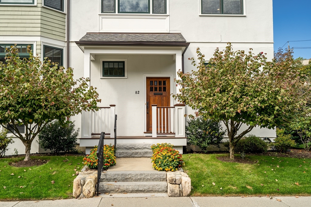 82 Green St 82