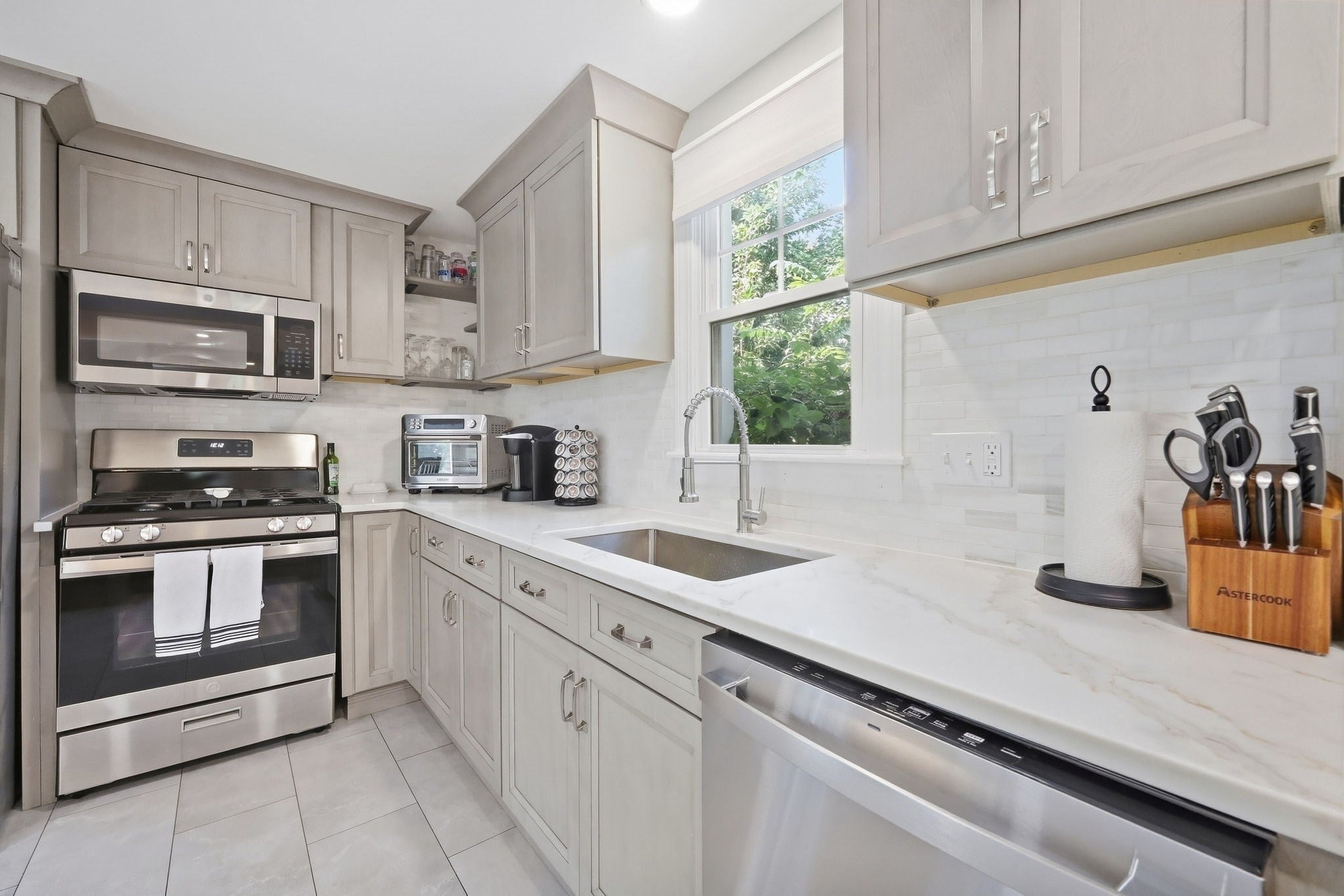 10 Canal St, South Hadley, MA Photo #26