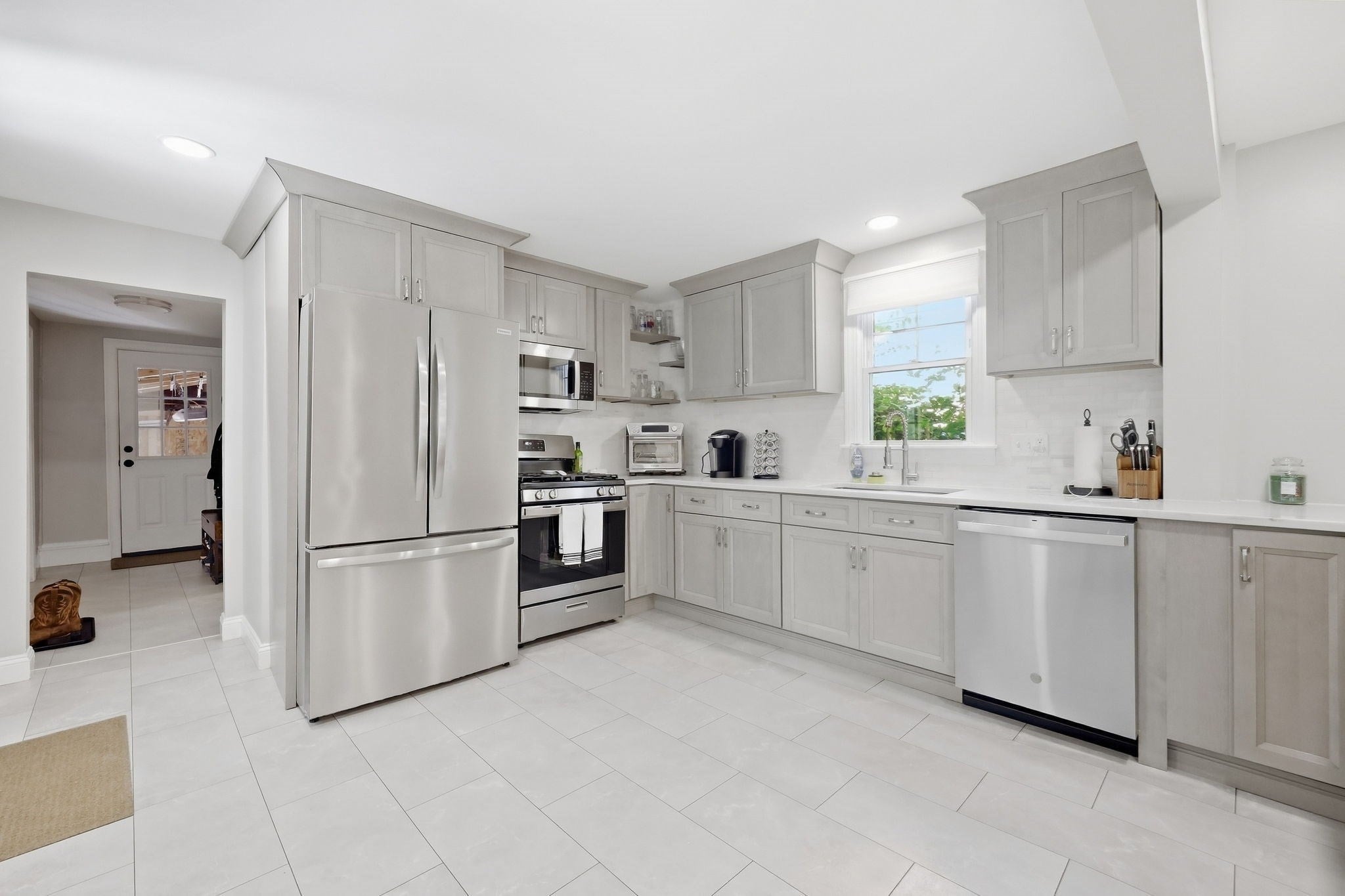 10 Canal St, South Hadley, MA Photo #24