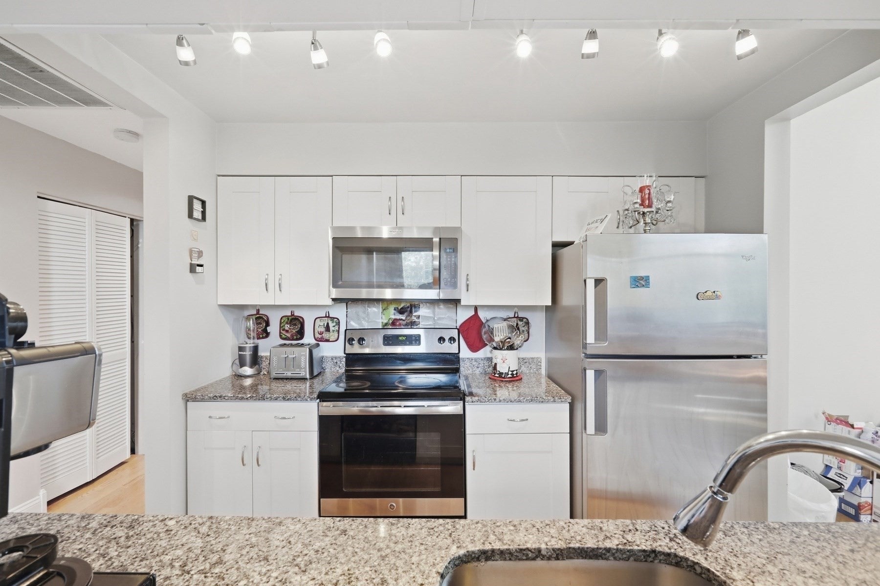 15 Ocean AVE #206, Winthrop, MA, 15 Ocean AVE #206, Winthrop, MA Photo #11