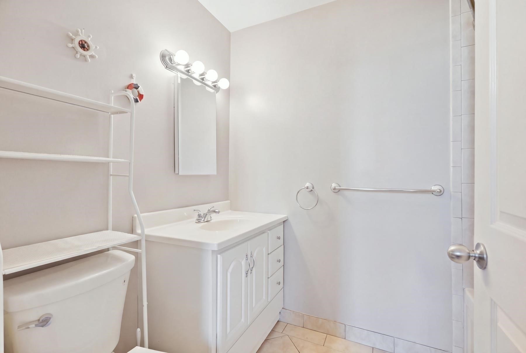 15 Ocean AVE #206, Winthrop, MA, 15 Ocean AVE #206, Winthrop, MA Photo #19