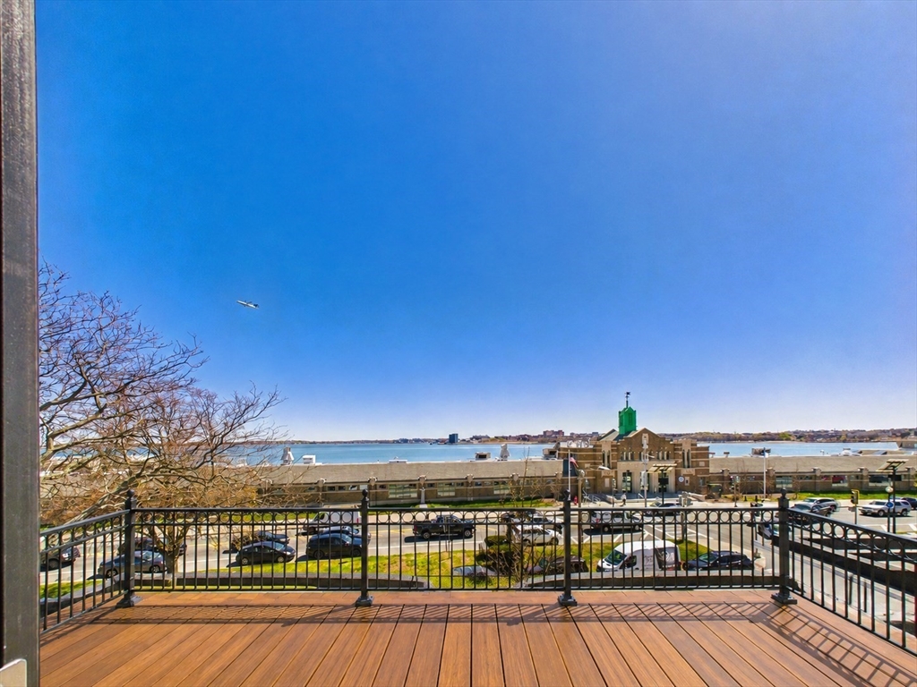 1676 Columbia Road 3