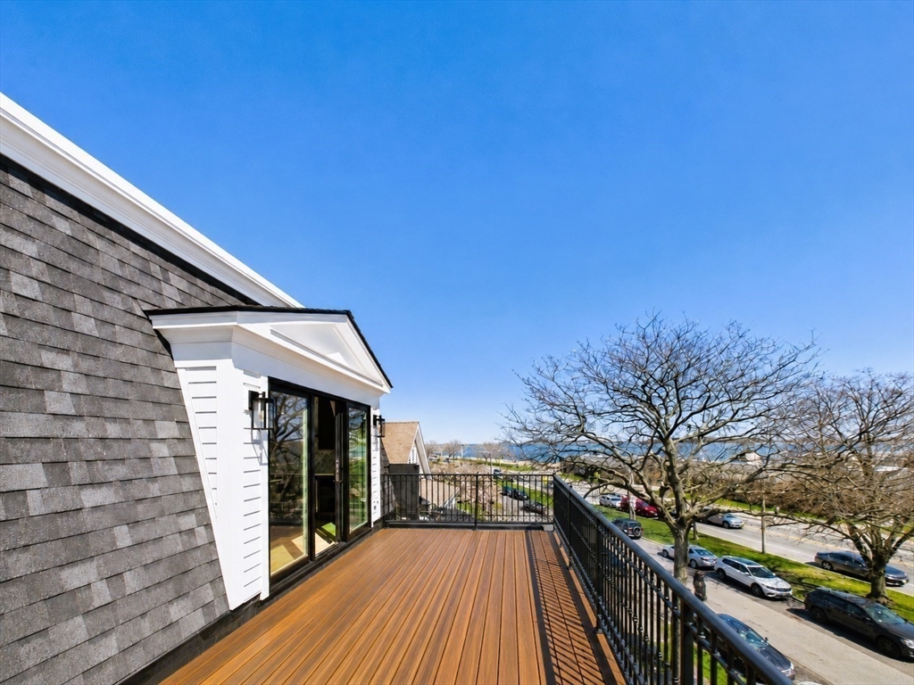 1676 Columbia Road 3