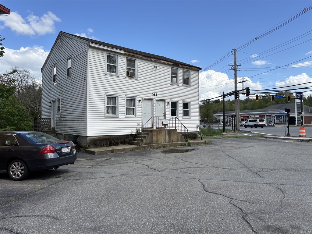 Tewksbury, Massachusetts 01876, United States, 3 Bedrooms Bedrooms, ,2 BathroomsBathrooms,Residential,Active,146318