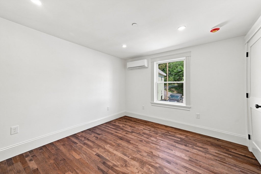 58 Granite Street #1, Gloucester, MA Photo #17