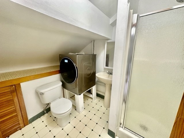 Photo 5 Photo 5