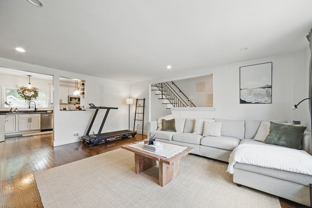 62 Rodman St