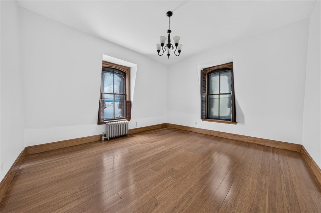 533 Locust St 8