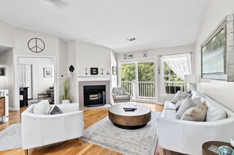 86 Bradford Commons Ln 86 Braintree MA 02184