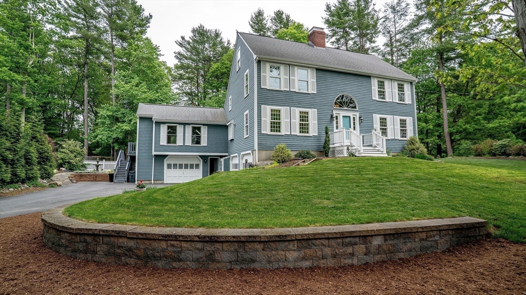 142 Baker St