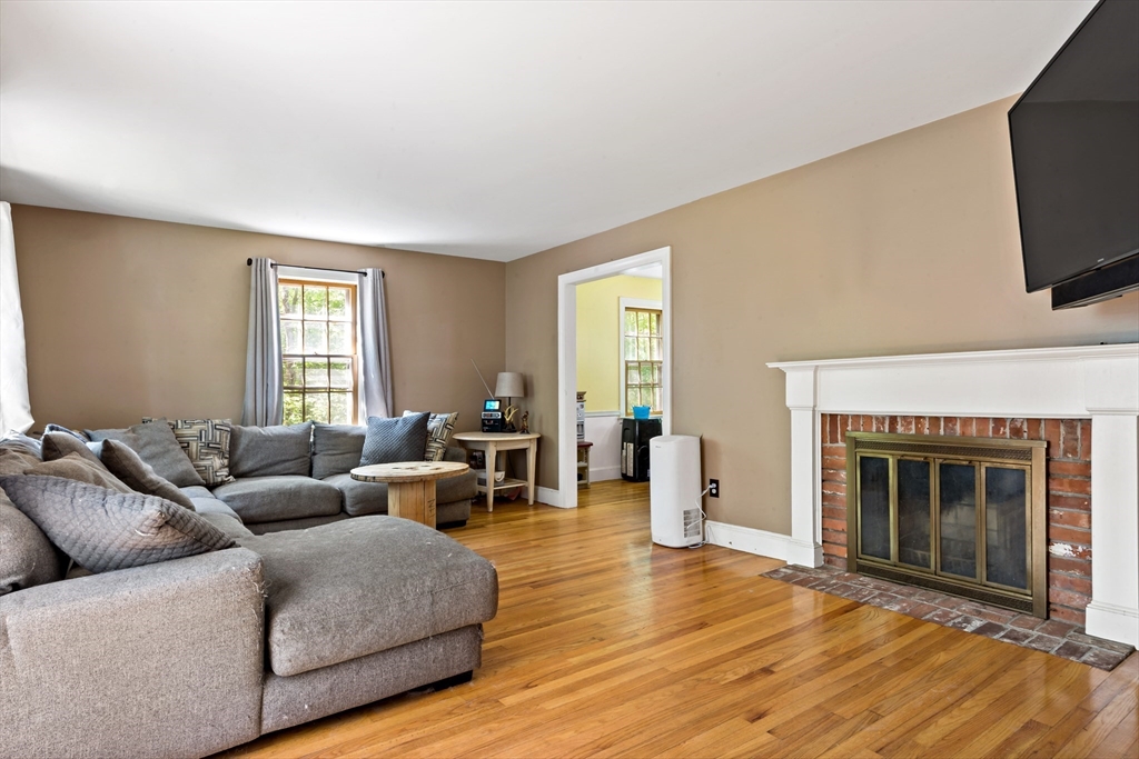 92 Rocky Hill Rd
