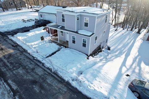 22 Kelly Ave Fitchburg MA 01420