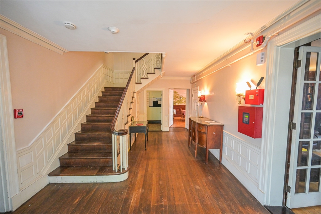 54 Nahant St