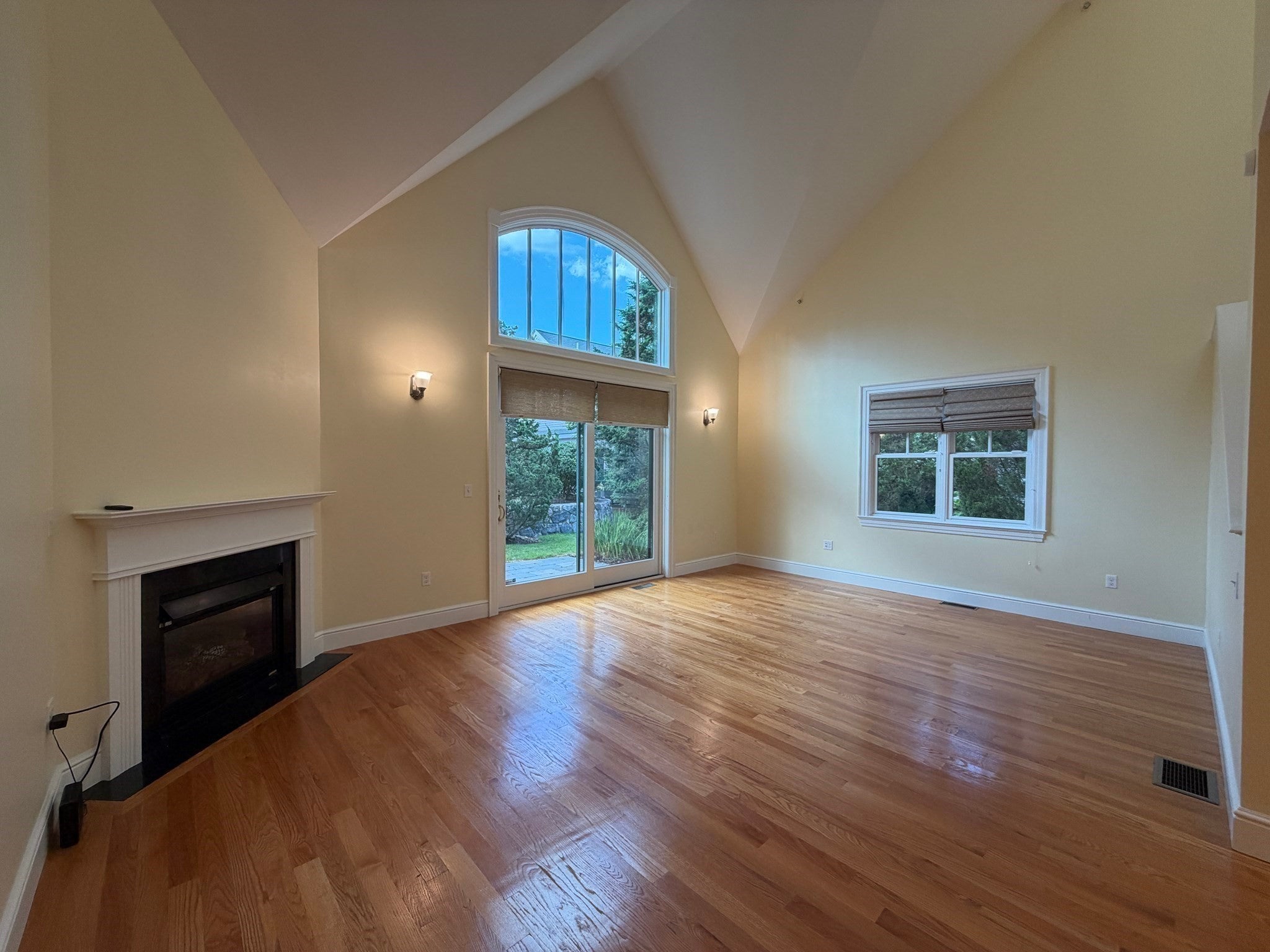 38 Courtyard Pl #38, Lexington, MA, 38 Courtyard Pl #38, Lexington, MA Photo #2