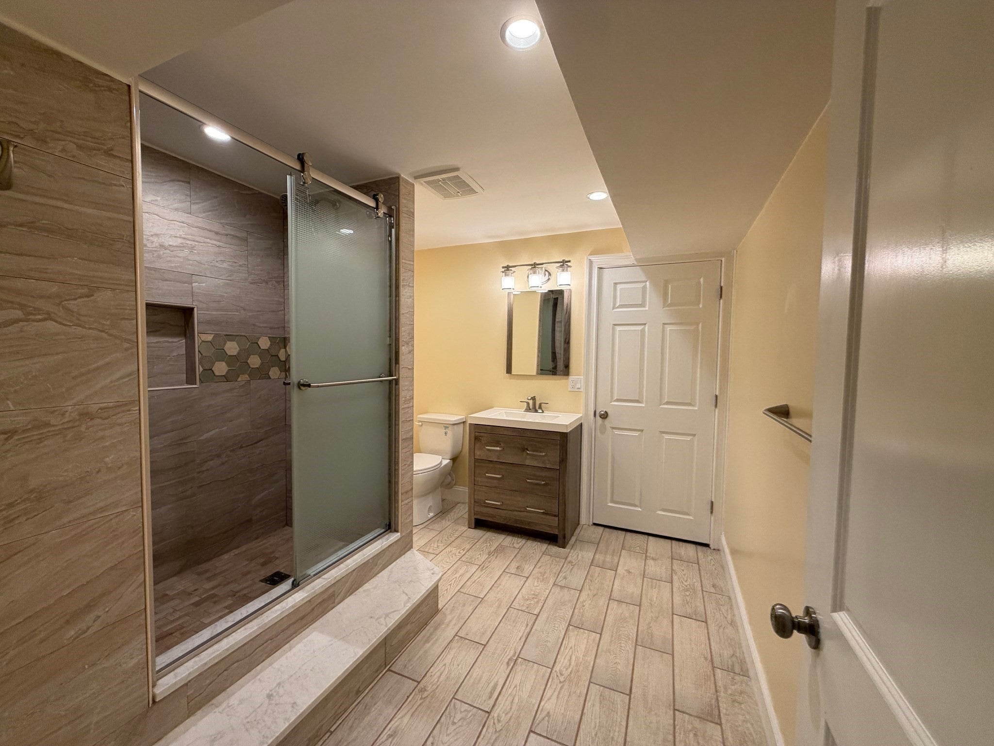 38 Courtyard Pl #38, Lexington, MA, 38 Courtyard Pl #38, Lexington, MA Photo #19