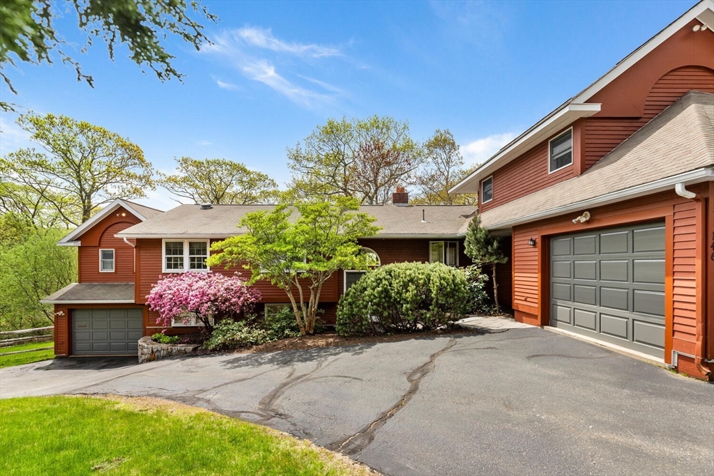 146 Hesperus Ave