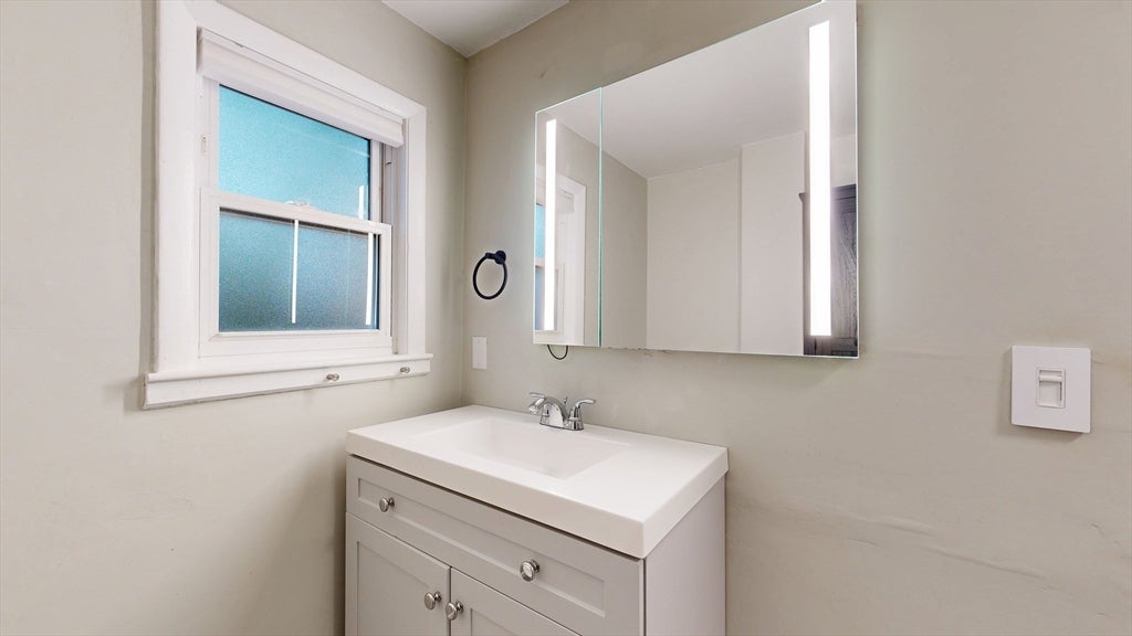 46 Circle Rd, Malden, MA, 46 Circle Rd, Malden, MA Photo #27