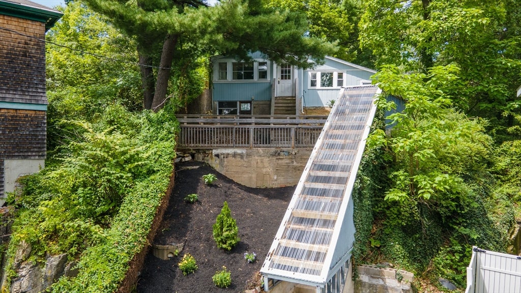 46 Circle Rd