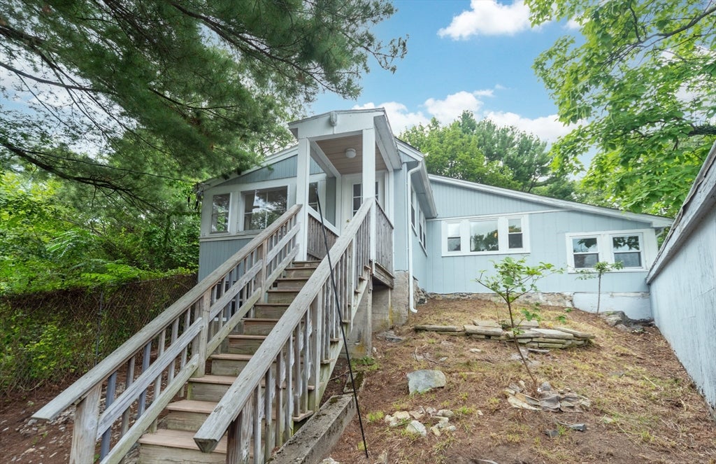 46 Circle Rd