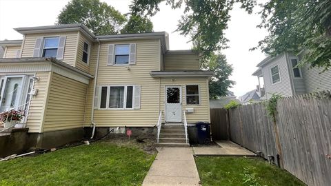 Photo of 13 Whitman St #B, Boston, MA 02124 (MLS # 73439451)