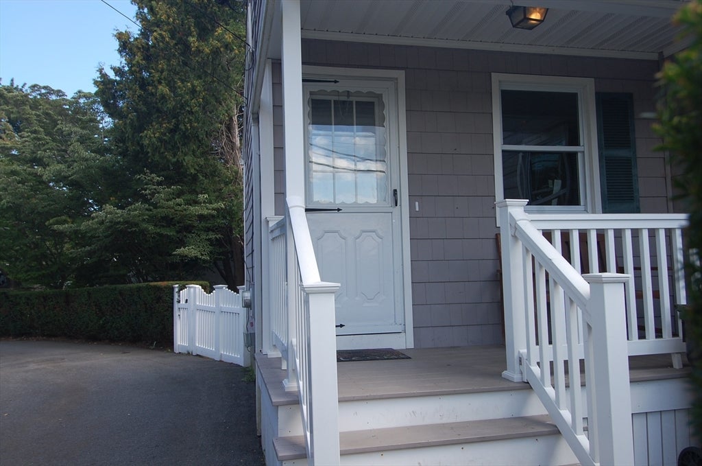 156 Russells Mills Rd, Dartmouth, MA, 156 Russells Mills Rd, Dartmouth, MA Photo #3