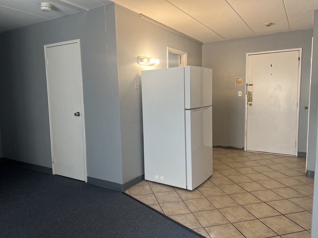 126 Beaver St B-121
