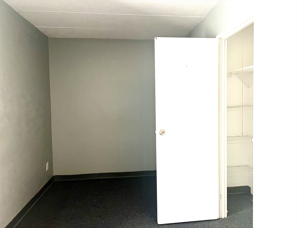 126 Beaver St B-121