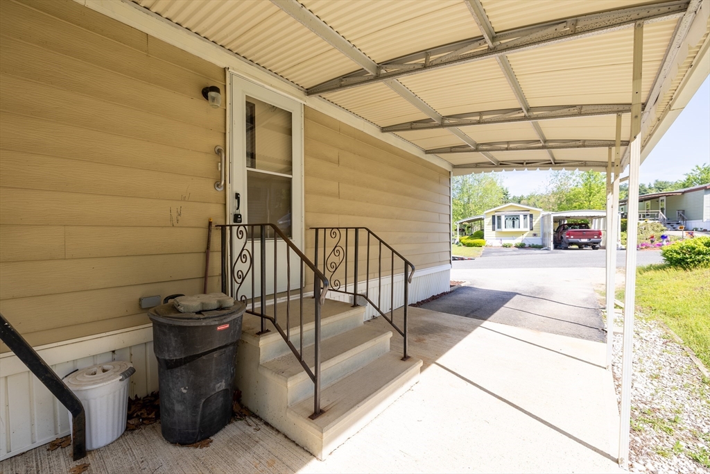 131 Pine Ave