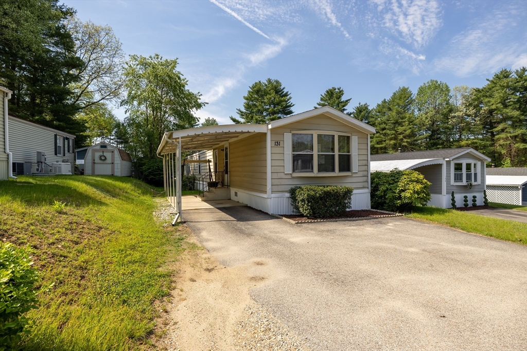 131 Pine Ave