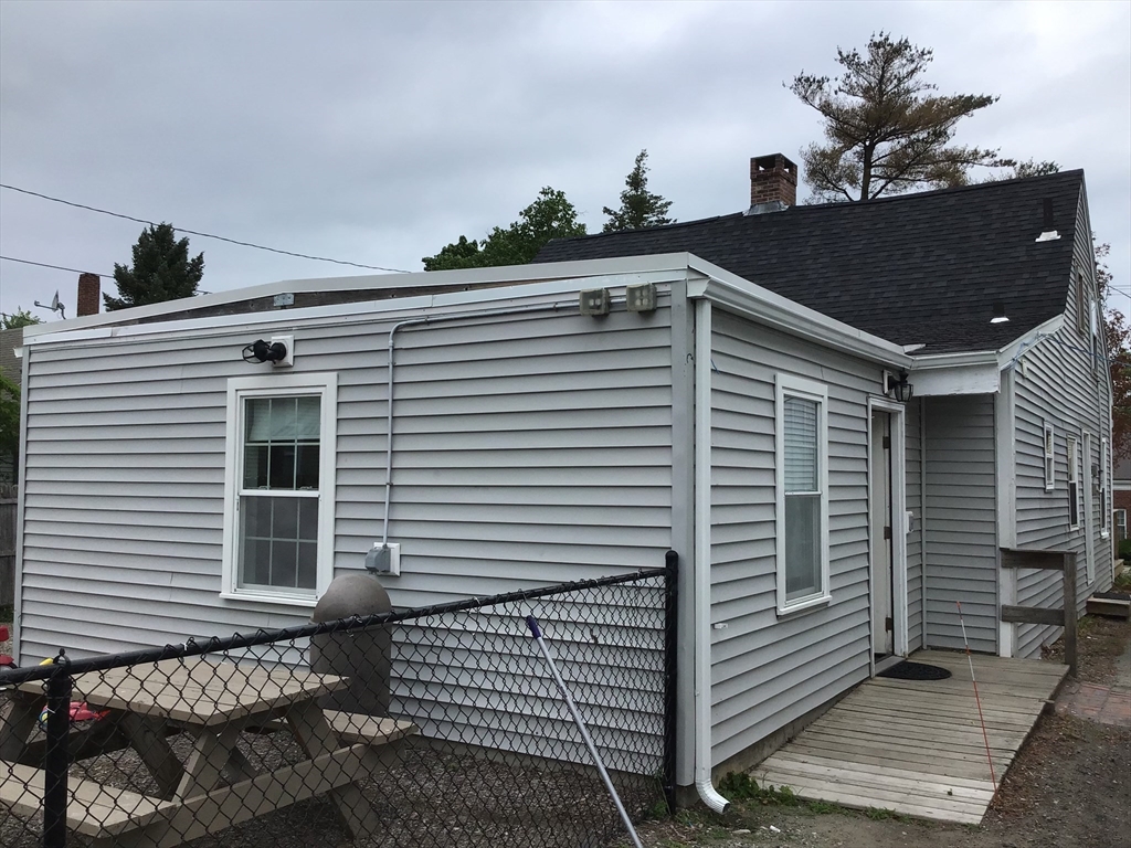 52 Sea St