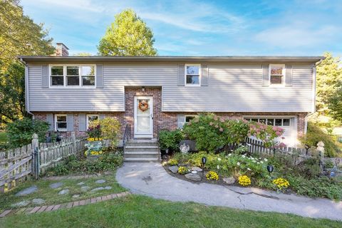 22 Greenview Drive Holliston MA 01746