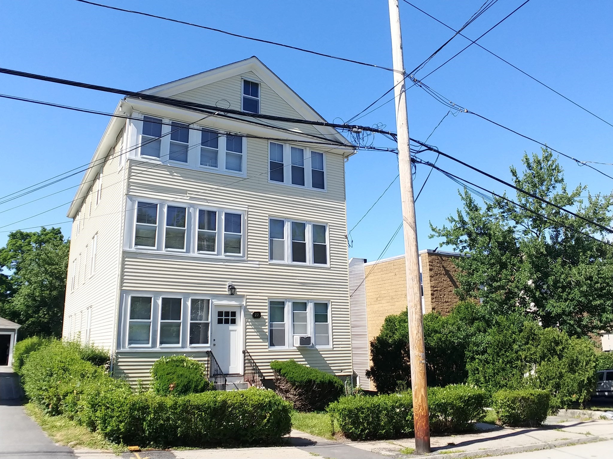 Photo of 29 Halmstad St, Worcester, MA