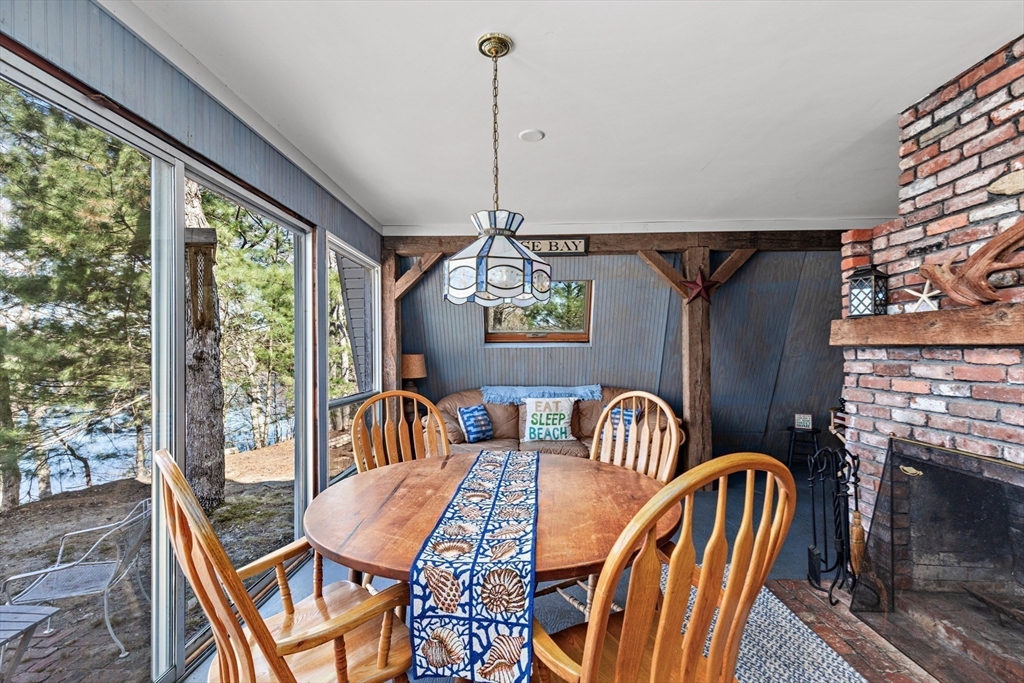 4 Smelt Pond Rd