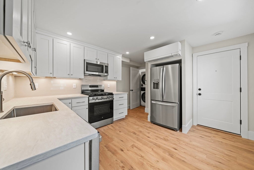 611 E Seventh ST #1, Boston, MA, 611 E Seventh ST #1, Boston, MA Photo #5